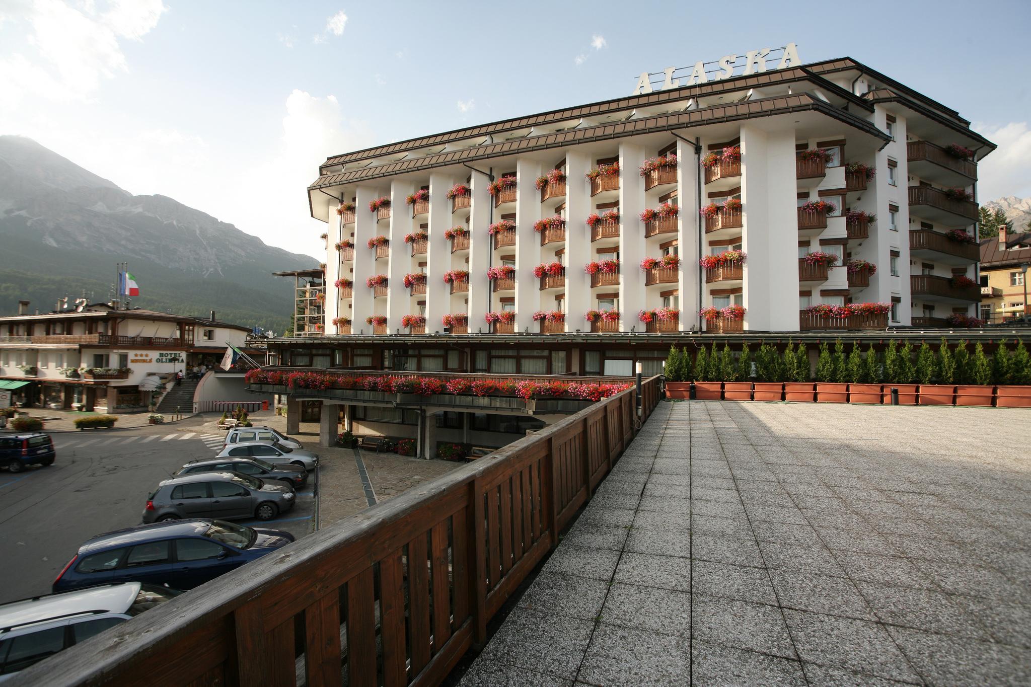 Hotel Alaska Cortina Кортина-д'Ампеццо Экстерьер фото