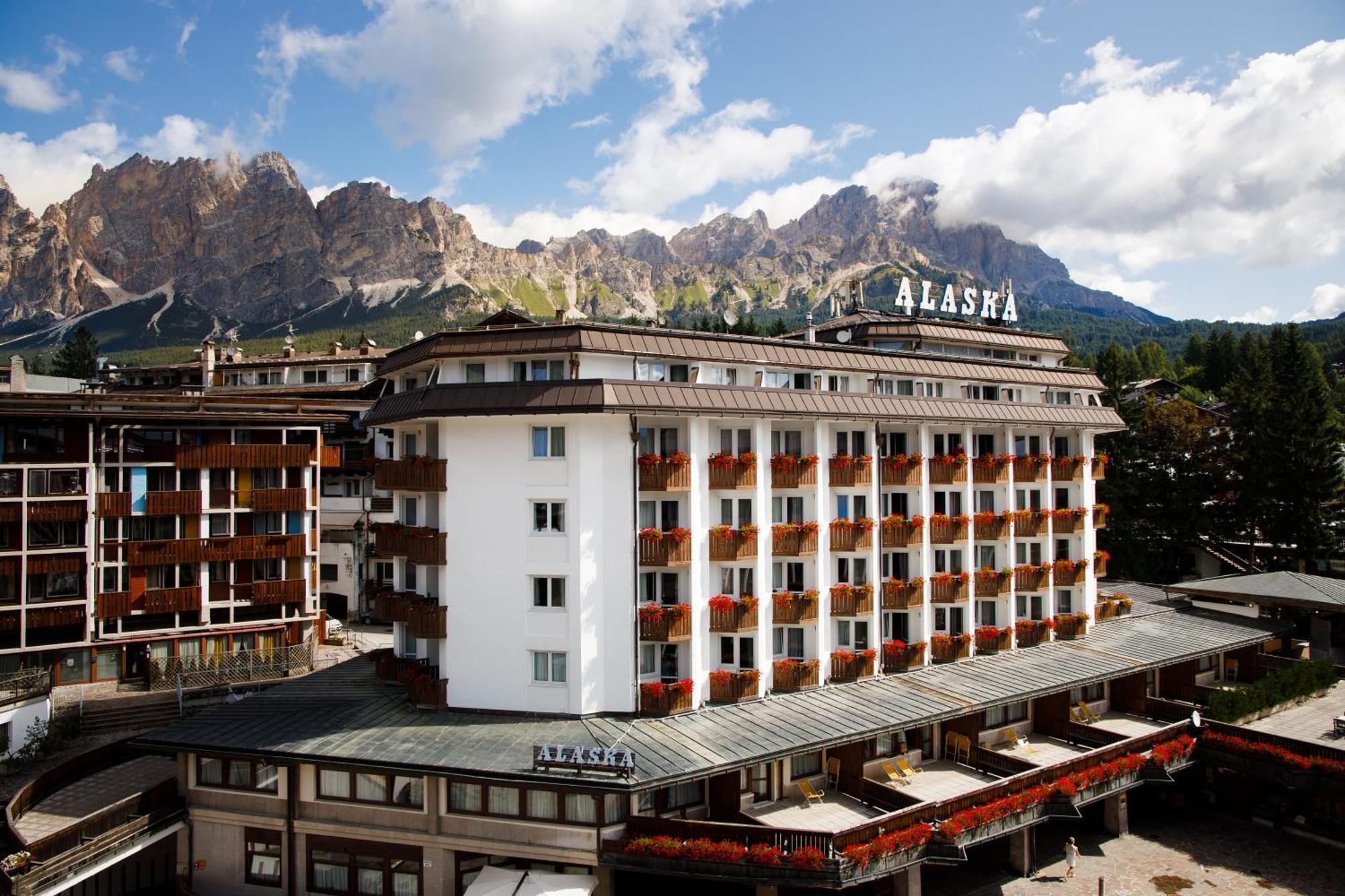 Hotel Alaska Cortina Кортина-д'Ампеццо Экстерьер фото